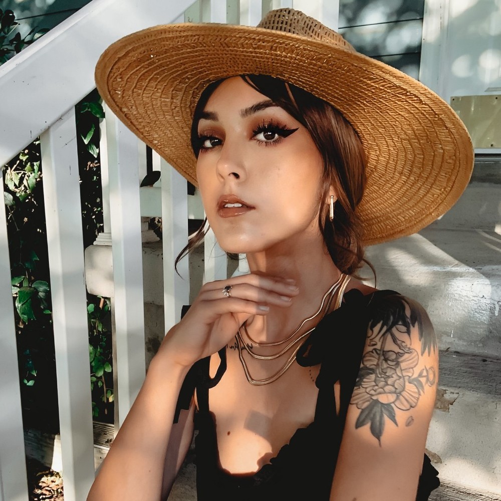 Meet your Posher, Hailey
